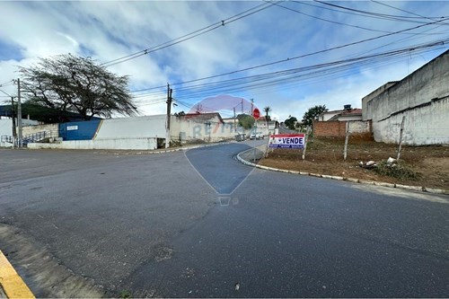 Venda-Terreno-Rua :Agostinho Branco , s/n  - esquina com escola Elvira Viana  - Heliópolis , Garanhuns , Pernambuco , 55296600-850131003-451