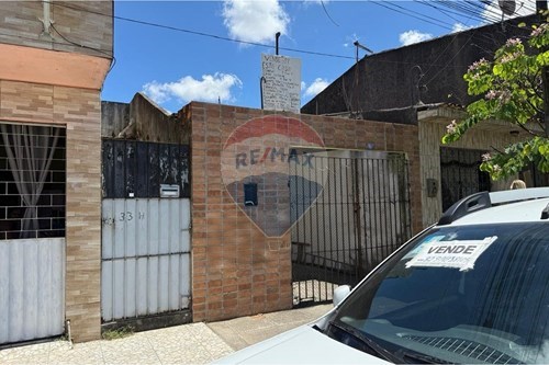 Venda-Casa-AV, José Ailton dos Santos , 33  - P  - Cidade Universitária , Maceió , Alagoas , 57080000-850271159-8