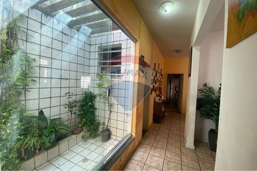 Venda-Casa-Rua Leopoldo Mesquita , 141  - Proximo a Av. Hermes Fontes  - Grageru , Aracaju , Sergipe , 49025380-850581225-39