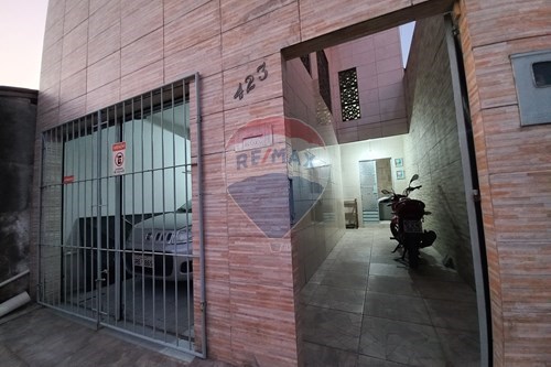 Venda-Casa-TRAVESSA SÃO VICENTE, LOT 74 QD, 410,  N. 423 , 423  - Ginásio Monte Sinai na pista 