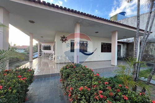 Venda-Casa-Rua Empresário José Gomes de Barros , 42  - Barro Duro , Maceió , Alagoas , 57045400-850271140-119