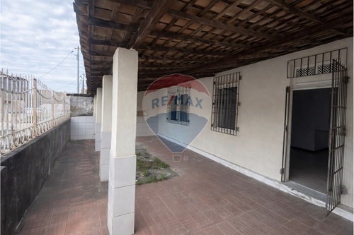 Venda-Casa-Rua João Santana , 58  - Conjunto Médici II  - Luzia , Aracaju , Sergipe , 49048180-850631012-46