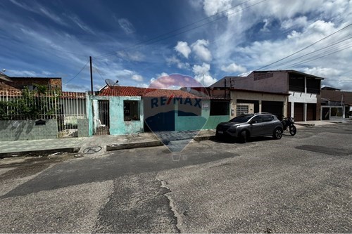 Venda-Casa-Rua Coronel Reinaldo Torres , 70  - São Conrado , Aracaju , Sergipe , 49042830-850631012-23