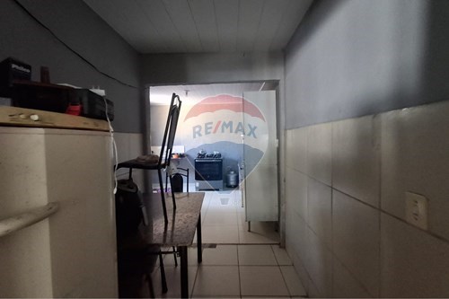 Venda-Casa-Antônio Linsde Souza , 39  - QD 22  - Tabuleiro do Pinto , Rio Largo , Alagoas , 57100000-850711012-70