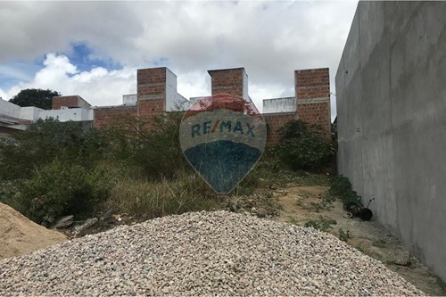 Venda-Terreno-Rua Governador Eraldo G Leite Cohab II , sn  - perto do posto de saúde da cohab 2  - Francisco Simão dos Santos Figueira , Garanhuns , Pernambuco , 55291000-850741002-14