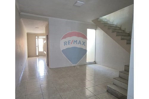 Venda-Casa-Rua Goiás , 1143  - José Conrado de Araújo , Aracaju , Sergipe , 49085150-850581262-51