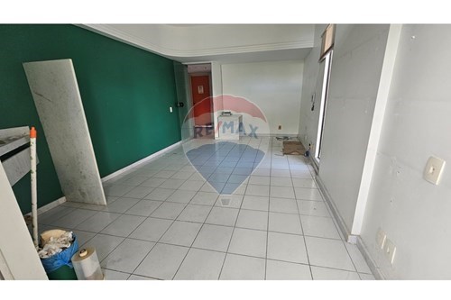 Venda-Cj. Comercial/ Sala-Rua Francisco Alves , 75  - Ilha do Leite , Recife , Pernambuco , 50070-485-850251079-70