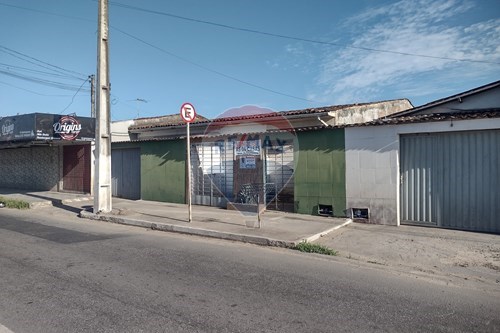 Venda-Casa-Avenida Doutor Fábio Wanderley , 62  - Próximo ao terminal de ônibus  - Cidade Universitária , Maceió , Alagoas , 57072760-850711012-61