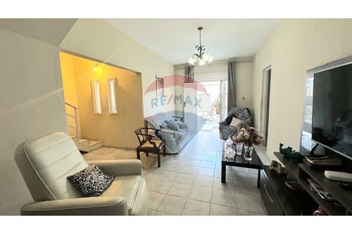 Venda-Casa-Rua Doutor Carlos AlbertoRolla , 00  - Luzia , Aracaju , Sergipe , 49048110-850581211-26