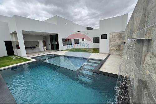 Venda-Casa de Condomínio-Rua Ilha do Maroto , 10  - Jatobá , Petrolina , Pernambuco , 56333015-850611001-24