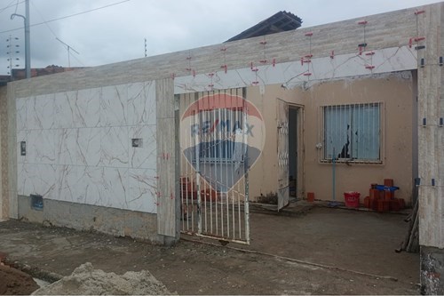 Venda-Casa-Rua José Luciano Cruz , 149  - Final de linha  - Santa Maria , Aracaju , Sergipe , 49043839-850581225-53