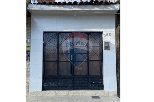 Venda-Casa-Avenida General Mário Lima , 360  - enfrente a uma praça  - Ponta Grossa , Maceió , Alagoas , 57014528-850711036-1