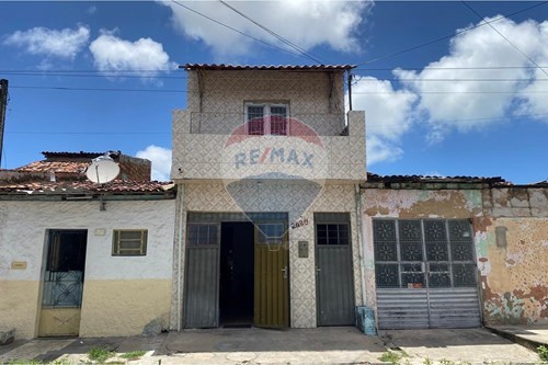 Venda-Casa-Avenida Governador Teobaldo Barbosa , 575  - Ponta Grossa , Maceió , Alagoas , 57014-618-850271136-2