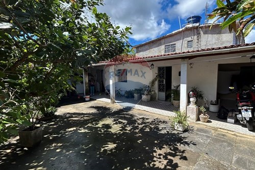 Venda-Casa-Rua Evangelista Natanael Araújo Espíndola , 69  - Cambuci  - Santa Lúcia , Maceió , Alagoas , 57082137-850711020-2