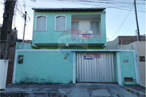 Venda-Casa-Rua João Santana , 210  - Galego Lanche  - Grageru , Aracaju , Sergipe , 49025480-850581111-15