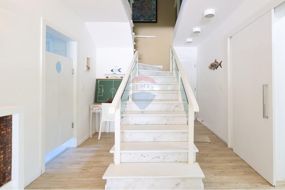 Mieszkaniowa - Dom w zabudowie szeregowej - Ipojuca , Pernambuco - BR - SALA 1E ESCADAS.jpg - 850221031-227