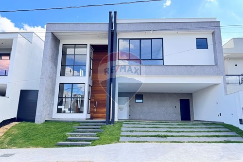 Venda-Casa-Rua Doutor Nelson Lougon Borges de Mattos , 629  - Aeroporto , Juiz de Fora , Minas Gerais , 36038-524-860301001-539