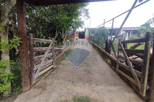 Venda-Casa de Campo-Comunidade do Fonseca , Sem Número  - PSF da Comunidade  - Área Rural de Lavras , Lavras , Minas Gerais , 37209899-860471016-28