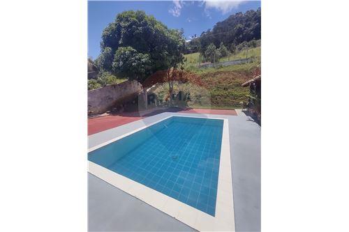 For Sale-Farm-Granjeamento weiss de almeida , 26  - Linhares , Juiz de Fora , Minas Gerais , 36060-620-860321017-72