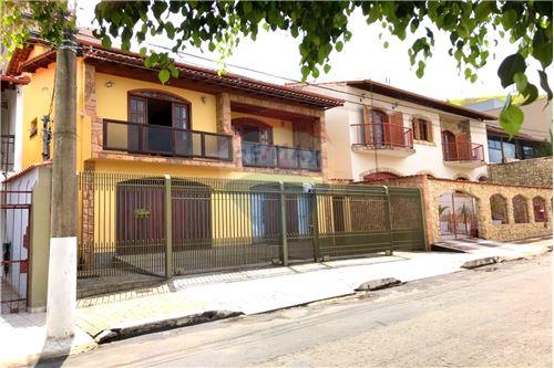 For Sale-House-Avenida Doutor Moacyr Siqueira , 793  - Bosque dos Pinheiros , Juiz de Fora , Minas Gerais , 36062-010-860211024-143