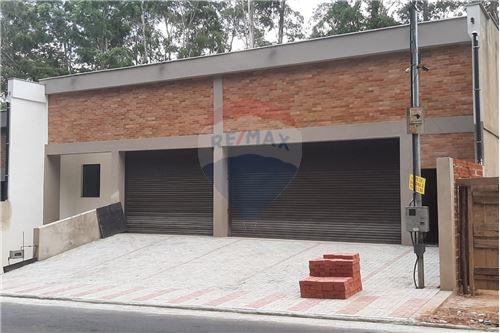 Alugar-Galpão-Rua Benjamim Guimarãres , 696  - Próximo ao Posto de Gasolina Royal  - Vale do Ipê , Juiz de Fora , Minas Gerais , 36035-200-860431023-179