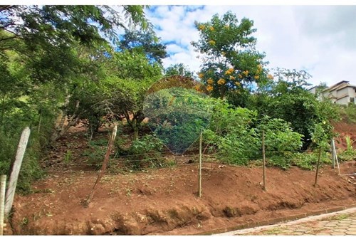 Venda-Terreno-Centro , Santa Bárbara do Monte Verde , Minas Gerais , 36132000-860281098-72