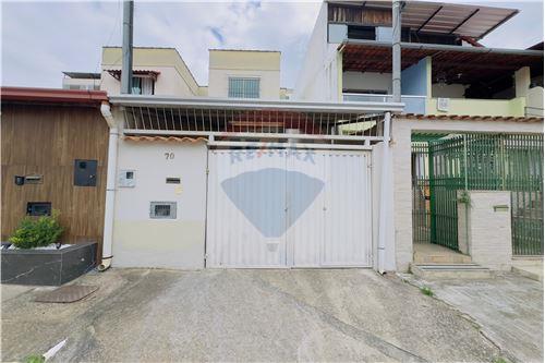 Venda-Casa-Rua Jacintho Furtado de Mendonça , 70  - Próximo ao clube dos Previdenciários  - São Geraldo , Juiz de Fora , Minas Gerais , 36031369-860281091-57