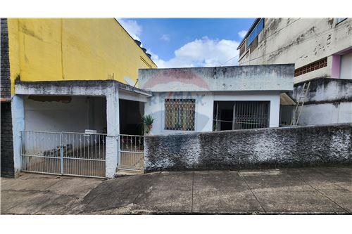 Venda-Casa-Rua Doutor Lívio de Oliveira Motta , 153  - Centenário , Juiz de Fora , Minas Gerais , 36045-290-860211019-170