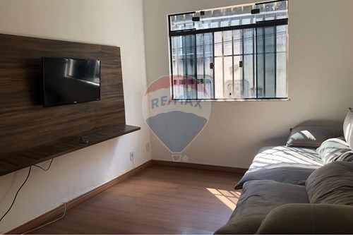 Venda-Casa-Oscavo gonzaga prata , 370  - Jardim Liu , Juiz de Fora , Minas Gerais , 36033220-860301015-195