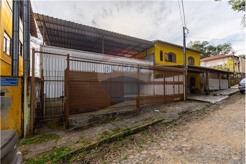 Venda-Casa-Rua Carlos Campos Sobrinho , 51  - Em frente ao Salão de Festas  - Tiguera , Juiz de Fora , Minas Gerais , 36071-130-860361005-76