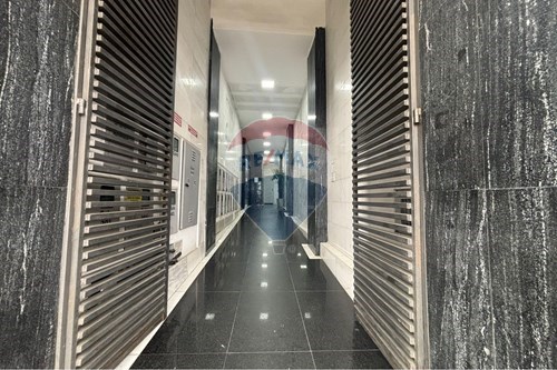 Alugar-Cj. Comercial/ Sala-presidente costa e silva , 1653  - São Pedro , Juiz de Fora , Minas Gerais , 36038010-860431023-4