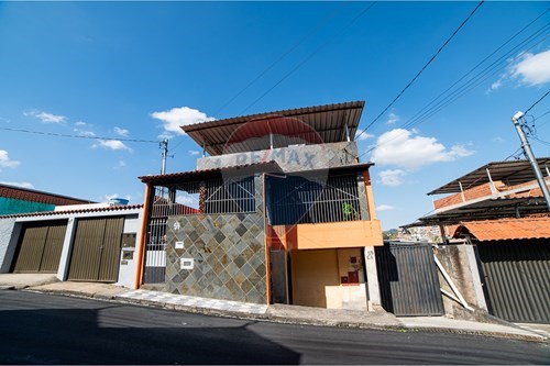 Venda-Casa-Rua Doutor José Lanziotti , 55  - .  - Santa Efigênia , Juiz de Fora , Minas Gerais , 36032245-860211081-30