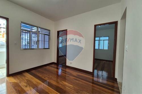 Alugar-Casa-Rua Presidente Costa e Silva , 2010  - Próximo à UFJF  - São Pedro , Juiz de Fora , Minas Gerais , 36.037.000-860241143-15