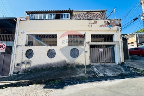 Venda-Casa-Rua Guimarães Rosa , 193  - Proximo ao Parque de Exposição  - Cidade do Sol , Juiz de Fora , Minas Gerais , 36085400-860281007-331