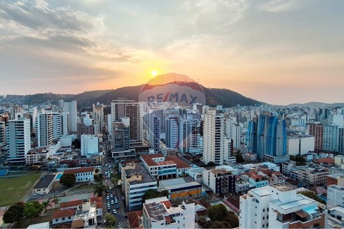 Venda-Cobertura-Rua Santos Dumont , 335  - Granbery , Juiz de Fora , Minas Gerais , 36010386-860361010-451