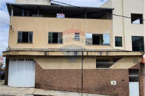 Venda-Casa-TUPI , 400  - Perto da Delegacia de Polícia  - Santa Terezinha , Juiz de Fora , Minas Gerais , 36045380-860501020-2