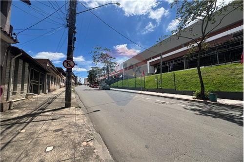 Alugar-Casa-Bejamin Guimarães , 418  - Em frente ao Bahamas  - Democrata , Juiz de Fora , Minas Gerais , 36035-200-860301013-266