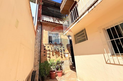 Venda-Casa-Rua São Bernardo , 80  - Aceita Permuta de maior valor 