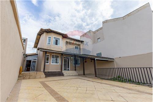 Venda-Casa-Rua Ricardo Schaller , 590  - Alto dos Pinheiros , Juiz de Fora , Minas Gerais , 36035-750-860321011-208