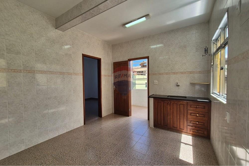 Casa Comercial - Alugar - Juiz de Fora , Minas Gerais - 17 COZINHA QUARTO ÁREA.jpg - 860241143-131