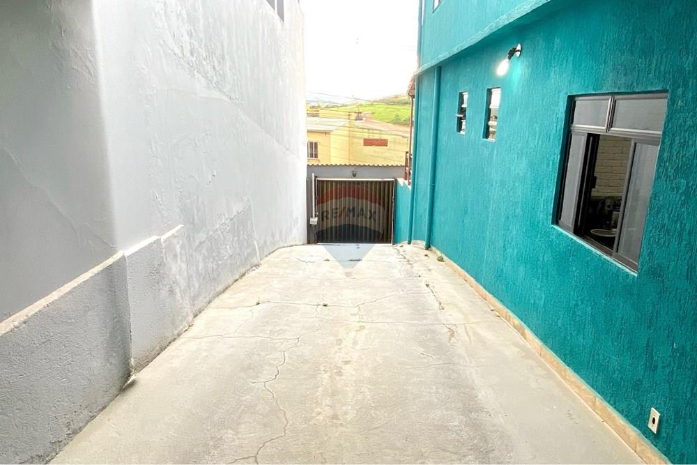 Casa - Venda - Juiz de Fora , Minas Gerais - d047cab0-53a2-4b11-bf62-3baca2f17183.jpeg - Garagem - 860321042-167