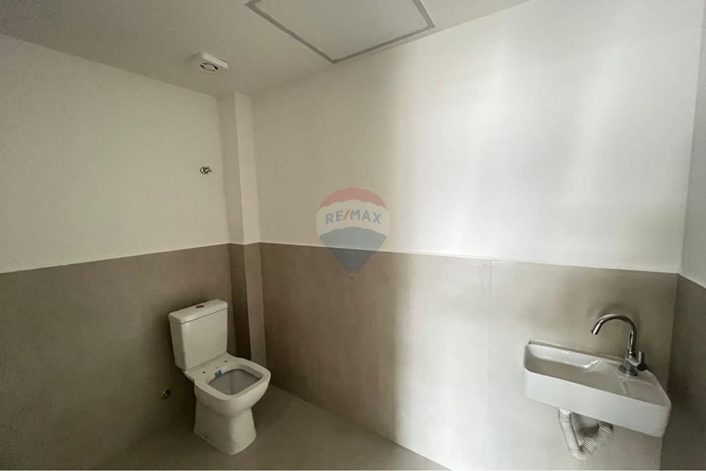 Loja - Alugar - Juiz de Fora , Minas Gerais - Banheiro loja 1.jpeg - 860291049-52