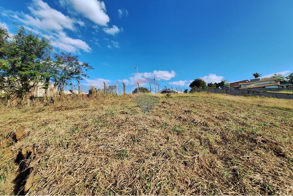 Terreno - Venda - Juiz de Fora , Minas Gerais - Meio lote 1.jpeg - 860361010-454