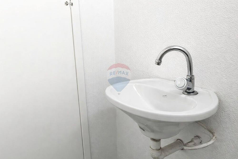 Loja - Alugar - Juiz de Fora , Minas Gerais - ChatGPT Image 11 de mar. de 2026, 14_45_53.jpg - Banheiro - 860431075-44