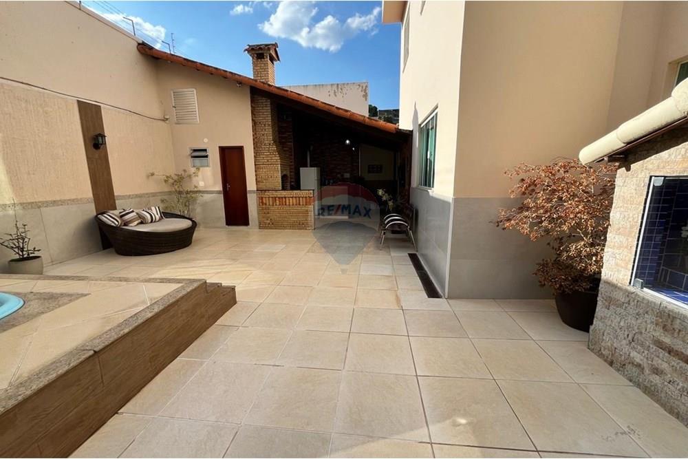 Casa - Venda - Juiz de Fora , Minas Gerais - externa.jpg - 860501041-152