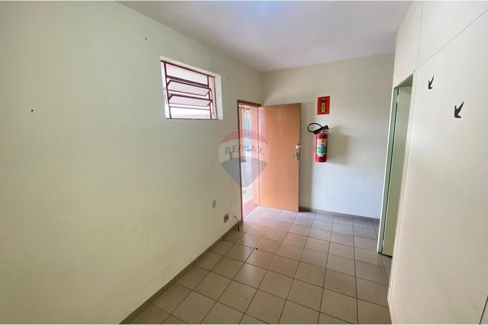 Ponto Comercial/ Loja - Alugar - Juiz de Fora , Minas Gerais - IMG-20251209-WA0028.jpg - Sala - 860431071-12