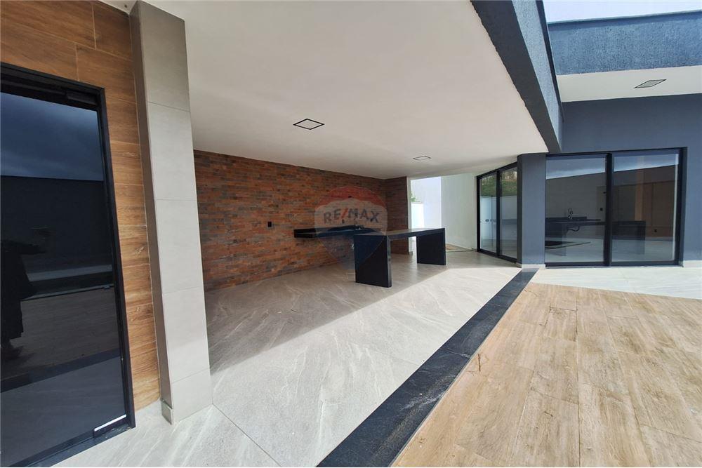 באזור מגורים - בית פרטי - Juiz de Fora , Minas Gerais - BR - 18 - 860301013-354