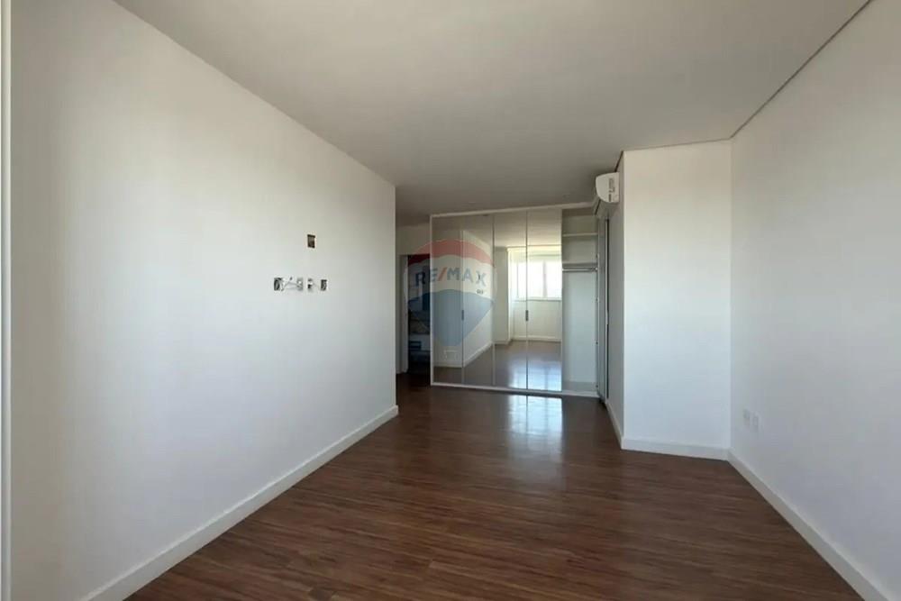 Apartamento - Alugar - Juiz de Fora , Minas Gerais - WhatsApp Image 2026-03-16 at 15.31.55 (14).jpeg - Suite - 860431060-93