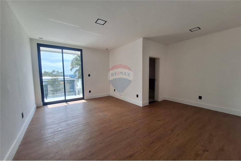 באזור מגורים - בית פרטי - Juiz de Fora , Minas Gerais - BR - 30 - 860301013-354