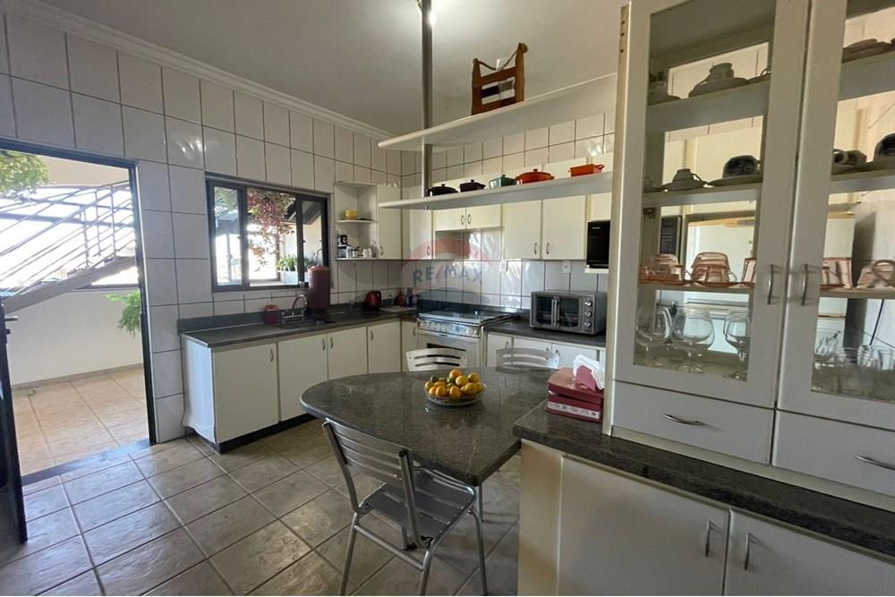 Casa - Venda - Conselheiro Lafaiete , Minas Gerais - WhatsApp Image 2025-05-22 at 13.48.08 (1).jpeg - 860421029-7